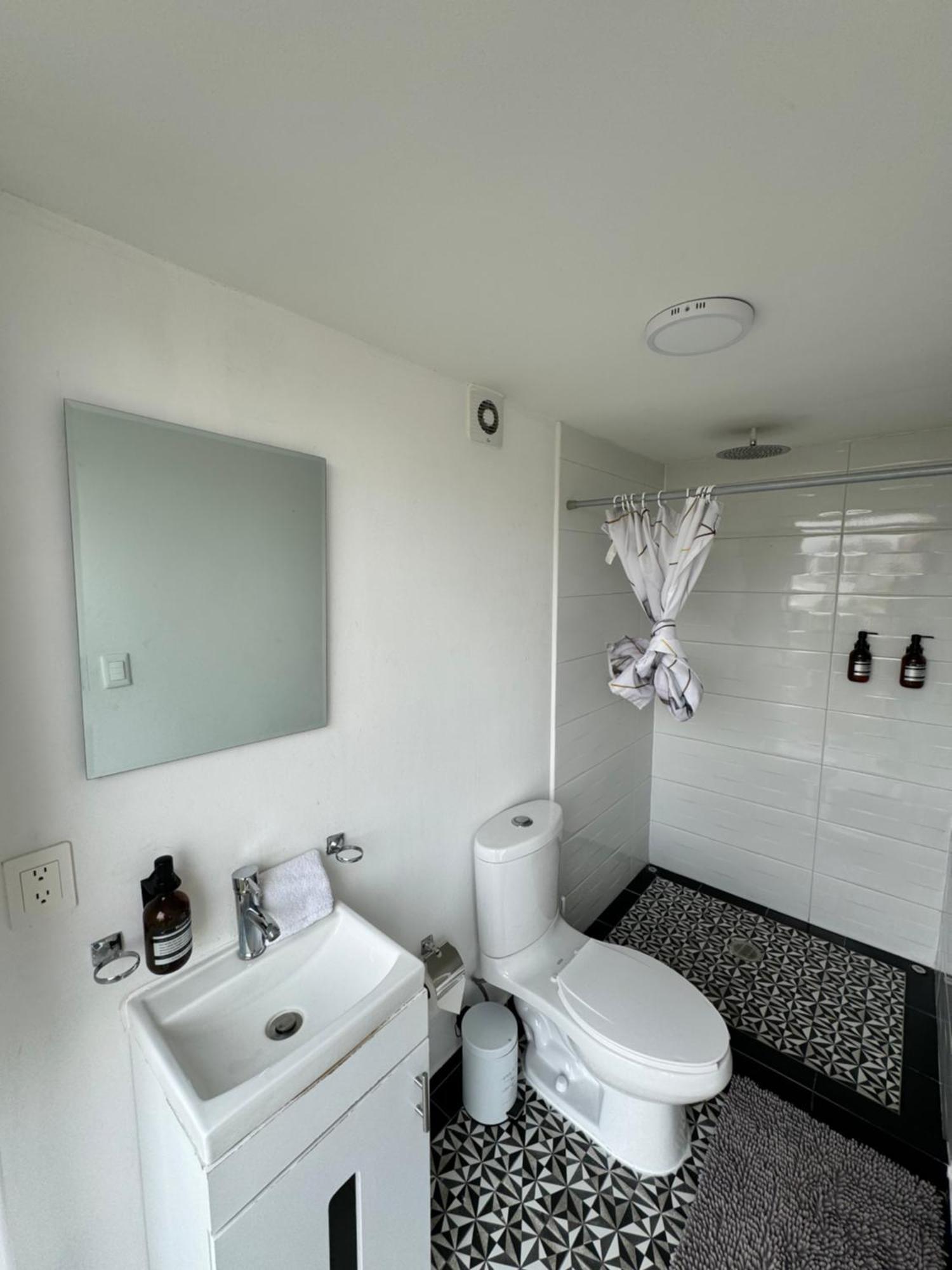 Calzolli Penthouse Casa De Huespedes Y Coliving Quarto em Acomodações Particulares